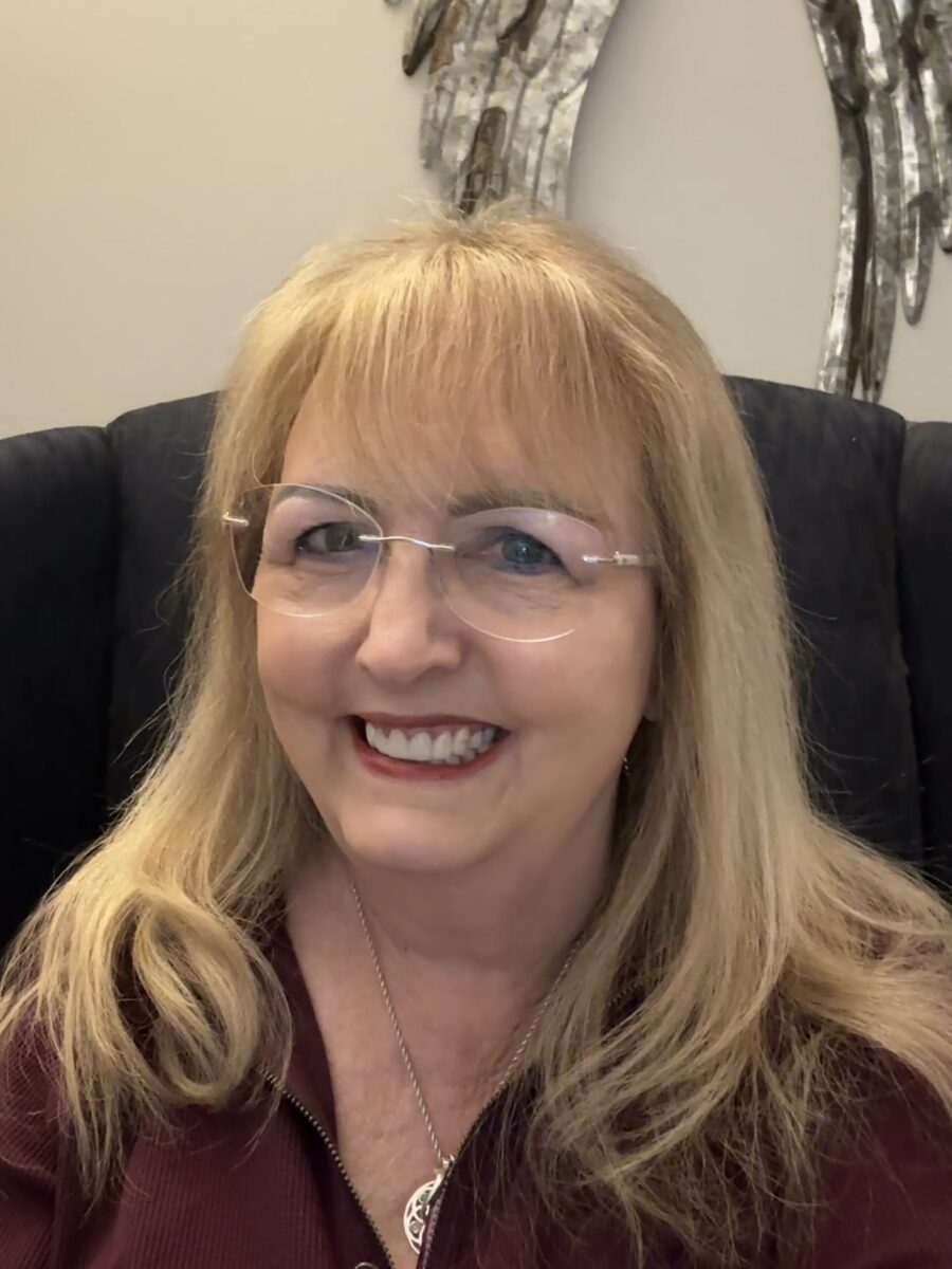 Private Channel with Shelly - Talking To Your Spirit Guides and Angels